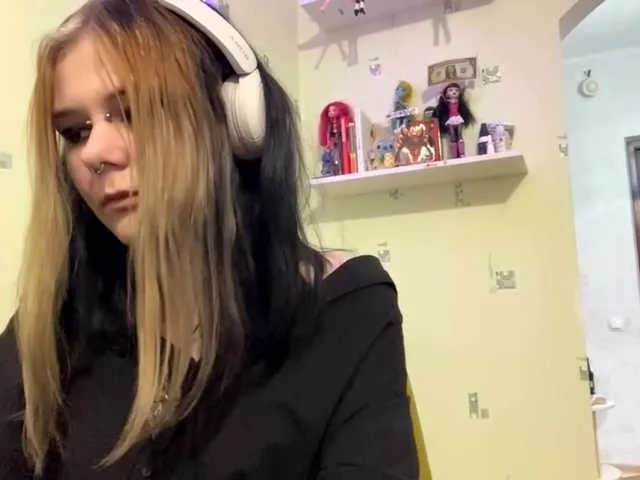 SIMONA-CHARON on BongaCams