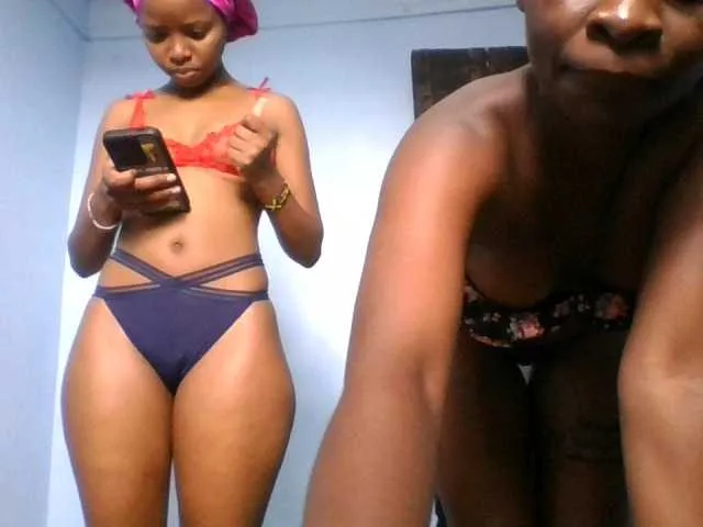 Slutgals2 on BongaCams