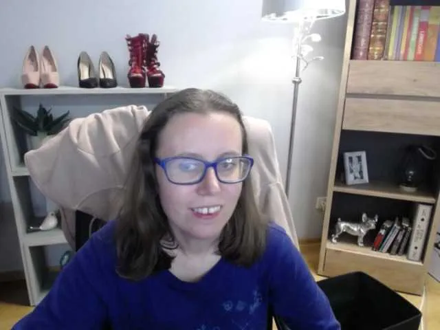 sparkleLizzy on BongaCams