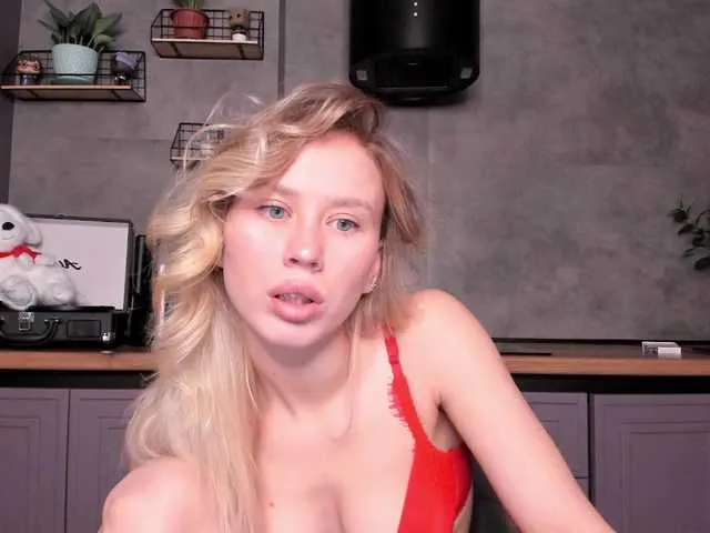 Sunlovv on BongaCams