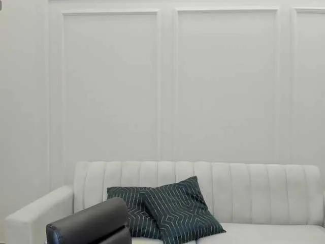 SunnyRiversX — Big dick
Big tips
A gentleman