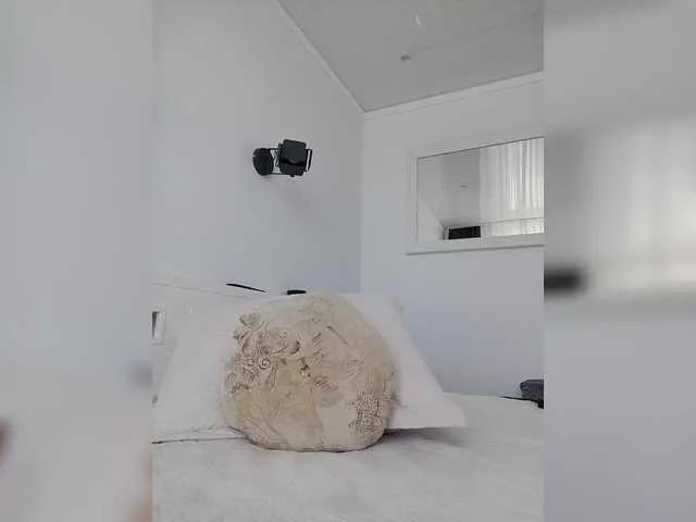 Offline sura97 on BongaCams