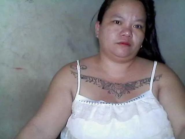 sweetasian33 on BongaCams 