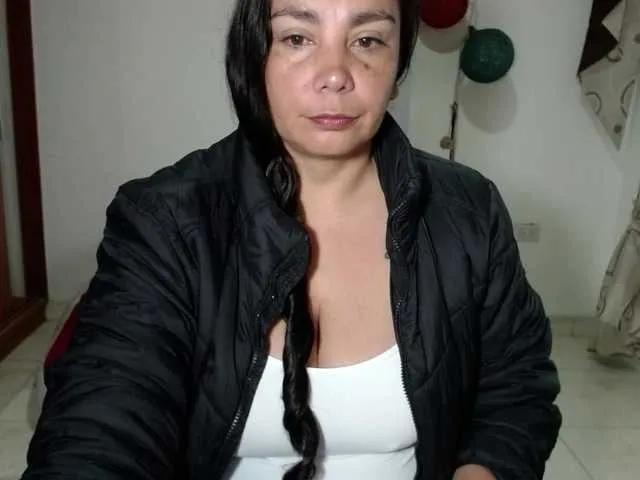 Offline vivian-milf-paint on BongaCams