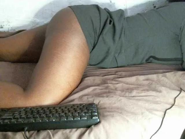 Vivvy-Queen on BongaCams 