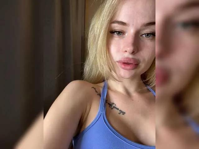 BongaCams VladaMais is Freechat VladaMais — I am excited by self-confidence and determination, you know what you want. There is no specific type of guy, but height is from 180