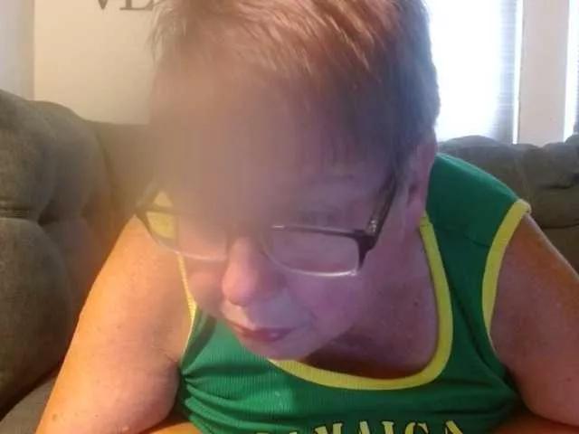 WetTightKitty68 on BongaCams 