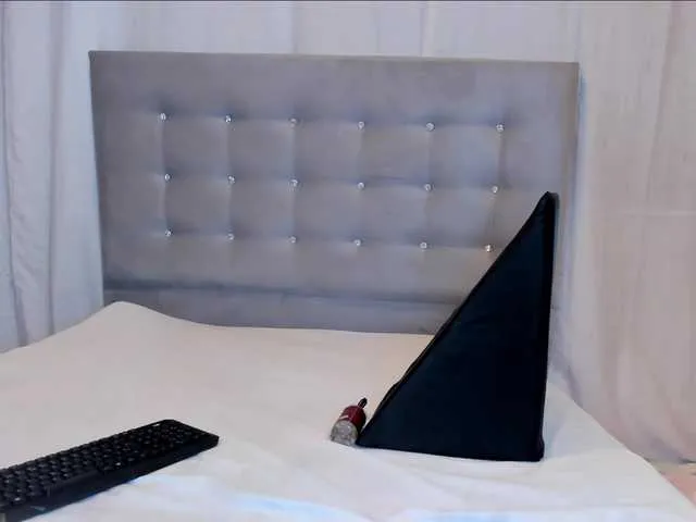 Offline xionelagatee on BongaCams