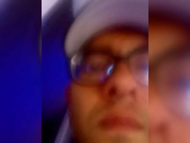 Offline Xxxhot29 on BongaCams