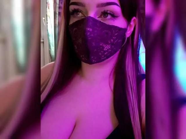 YennSI on BongaCams 