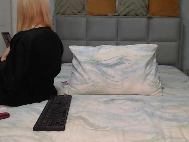 Offline zairaa on BongaCams