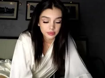 Freechat 9west on Chaturbate