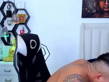 _matthew_santos_ on Chaturbate