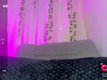 Freechat adelinaconte1 on Chaturbate