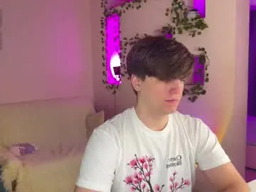 adrean_sofi — GOAL: let her suck your finger by grabbing her hair [35 tokens remaining] Welcome to my room! Come on in and we'll give you a hot show. #bigass #horny #facial #deepthroat #young