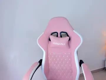 Freechat adria_ross on Chaturbate