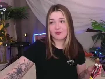 alice_walters — better than your ex, hotter than your next   #german #curvy #leggings #pawg #flexible