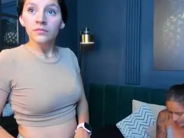 Private aliceandsia on Chaturbate