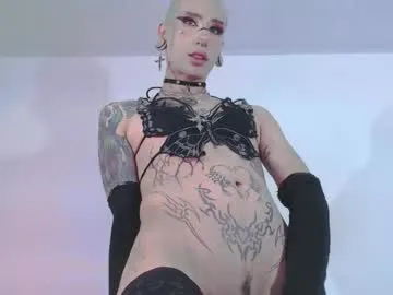 Freechat alienexxx on Chaturbate