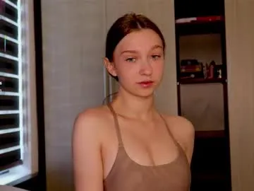 alisaa_01 on Chaturbate