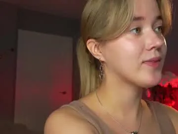 aluntick on Chaturbate