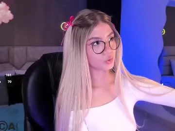 Freechat arinextdoor on Chaturbate