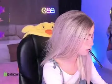 Freechat arinextdoor on Chaturbate