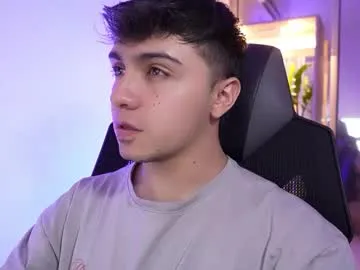 aron__cooper on Chaturbate