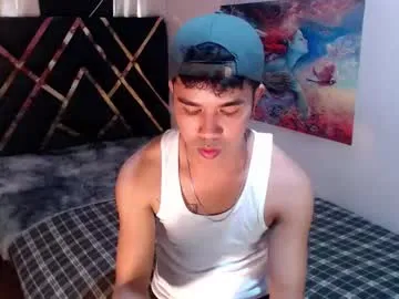 asiancum_peter on Chaturbate