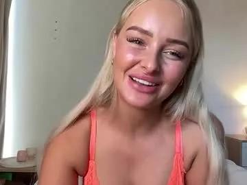 Freechat bbybreex on Chaturbate