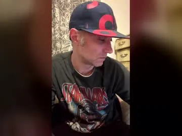 bigdickwalkin on Chaturbate