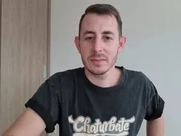 Freechat bigonehott on Chaturbate