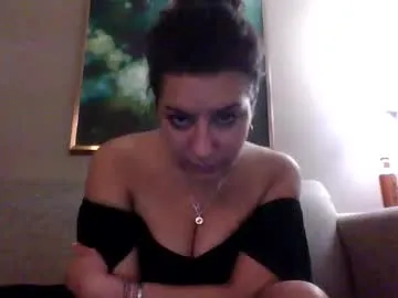 bj4290 on Chaturbate