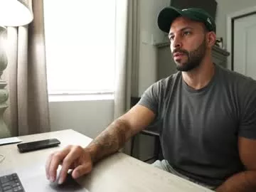 brucestryker on Chaturbate