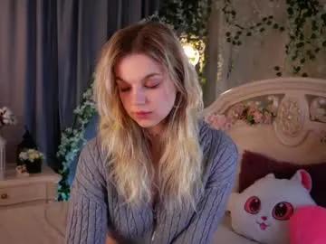 burnletitallburn — GOAL: tease you with my top <Hello everyone, I'm Izzy! #bigass #18 #shy #young #new FREE CONTROL TOY IN PVT [0 tokens remaining]