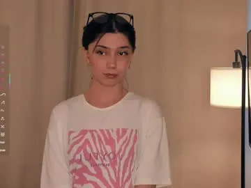 charlinepiker on Chaturbate