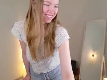 Freechat charming_ruru on Chaturbate