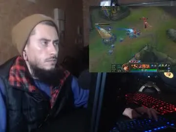 chelseagrinox on Chaturbate