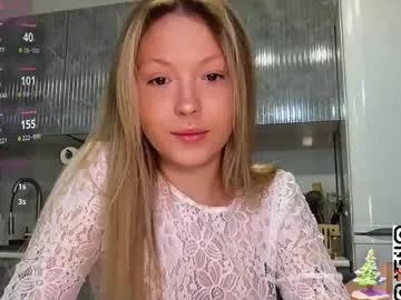 chloe_lov_ on Chaturbate