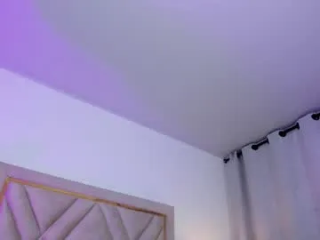 chloe_wilson7 on Chaturbate