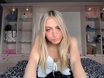 Freechat chloeros3e on Chaturbate
