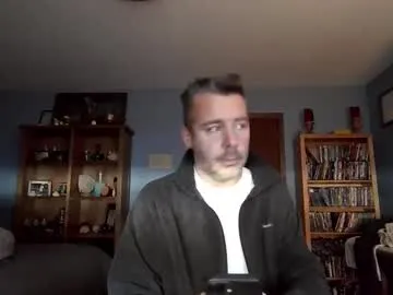 chrisw8121 on Chaturbate