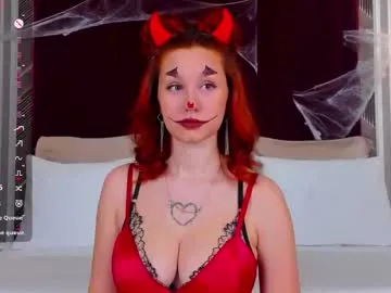 Freechat clairemathis on Chaturbate