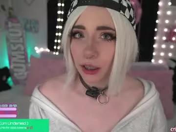 Freechat crimsonkitten on Chaturbate