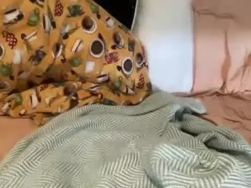 Freechat curiousmax18 on Chaturbate