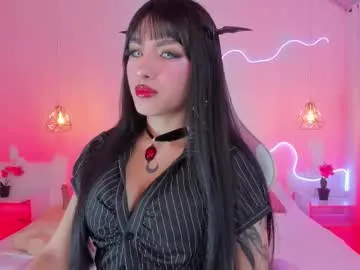 cuteezoe on Chaturbate