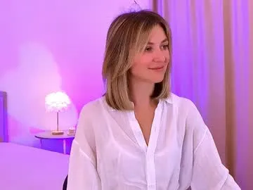 cutemirage — Make me happy  [528 tokens left] #new #milf #natural #cute #erotic