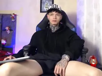 dann_brown on Chaturbate