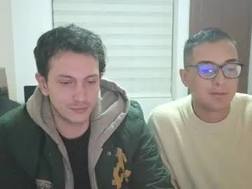 danruiz33 — Make me happy [900 tokens left] #smoke #feet #c2c #findom #dom