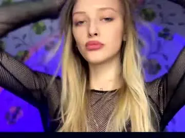 Freechat darlingdarinka on Chaturbate